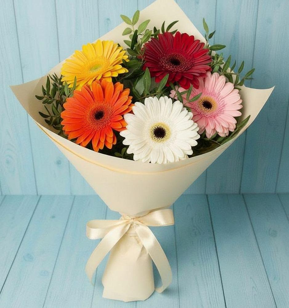 Букет праздник в Алуште Букет цветов из: Герберы в Алуште