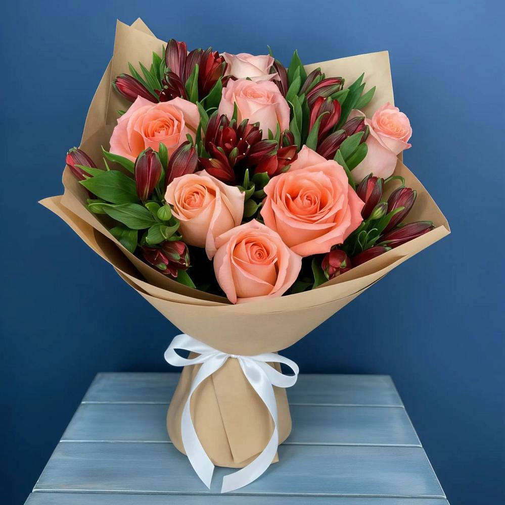 Букет Сплетённые любовью в Алуште Букет цветов из: Розы и Альстромерии в Алуште