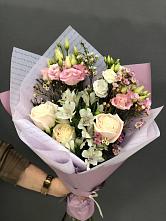 Букет цветов из:  Альстромерии, Розы и Лизиантусы #REPLACE_PRED# Алуште