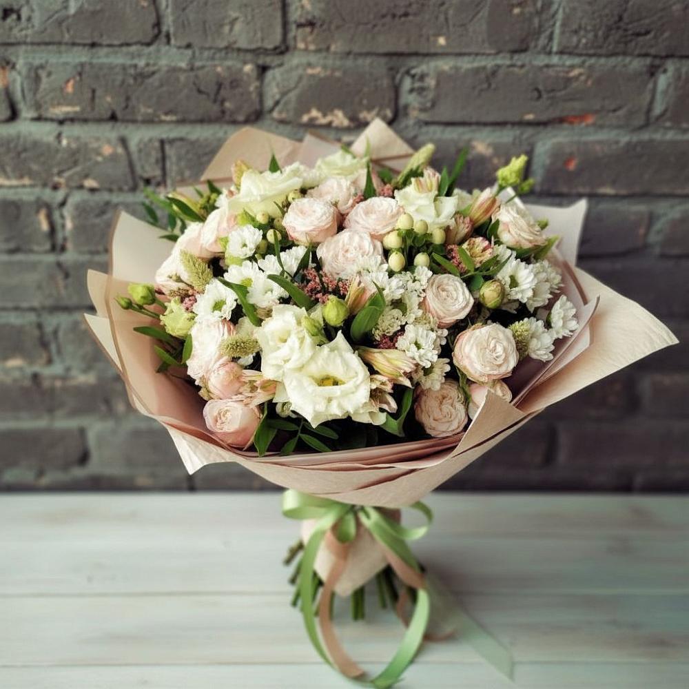 Букет цветов из: Альстромерии, Розы и Хризантемы в Алуште