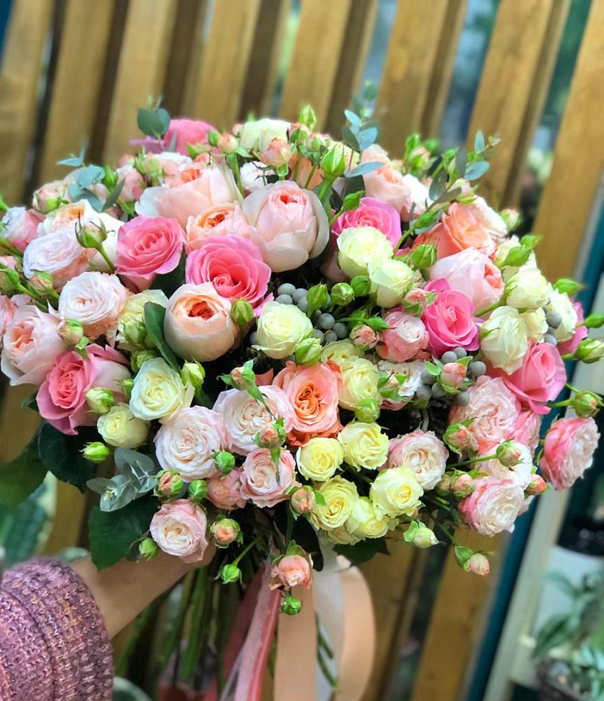 Букет цветов из: Розы в Алуште